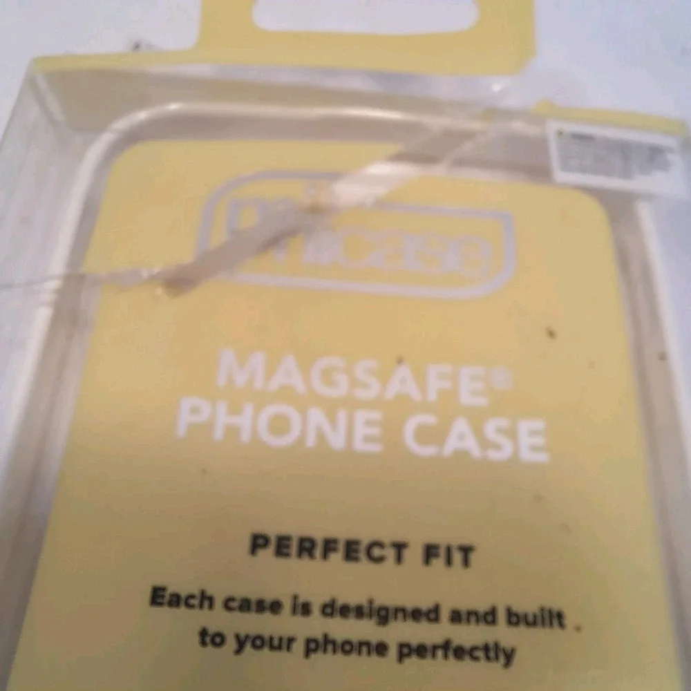 Case for iPhone 16 Pro Max Slim & Impact-Resistant Mag-Safe White Open Box